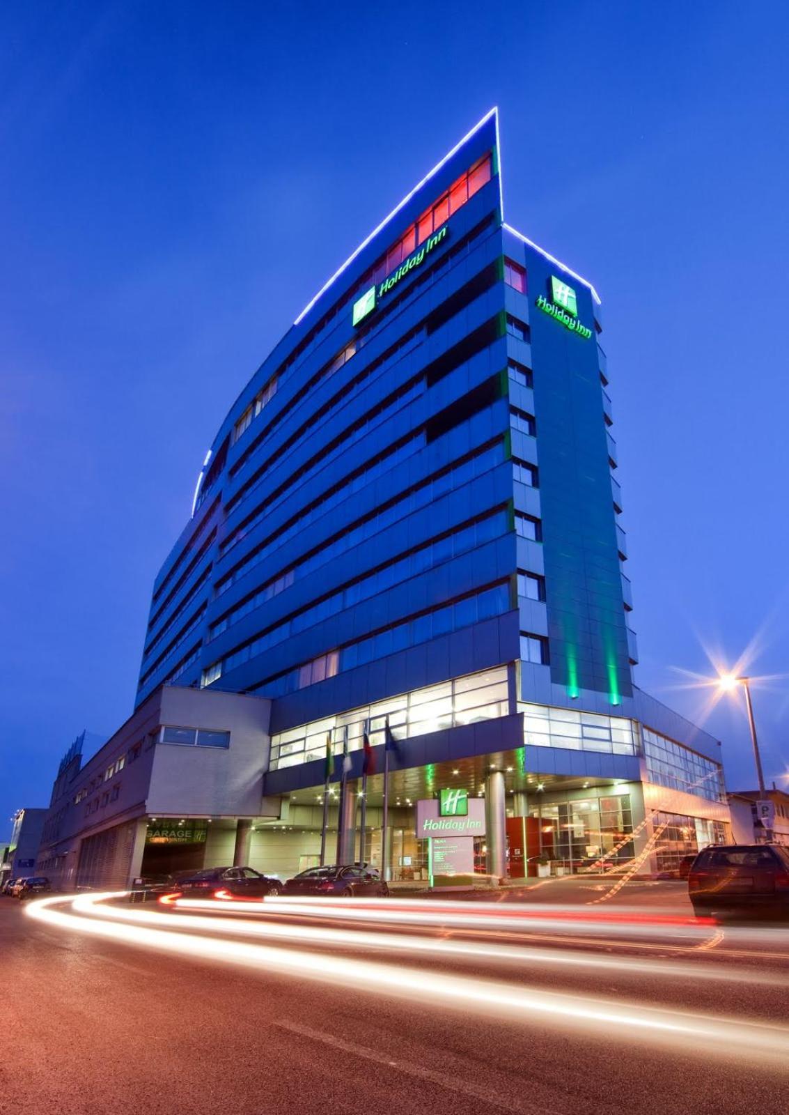 Holiday Inn Zilina, An Ihg Hotel Ngoại thất bức ảnh